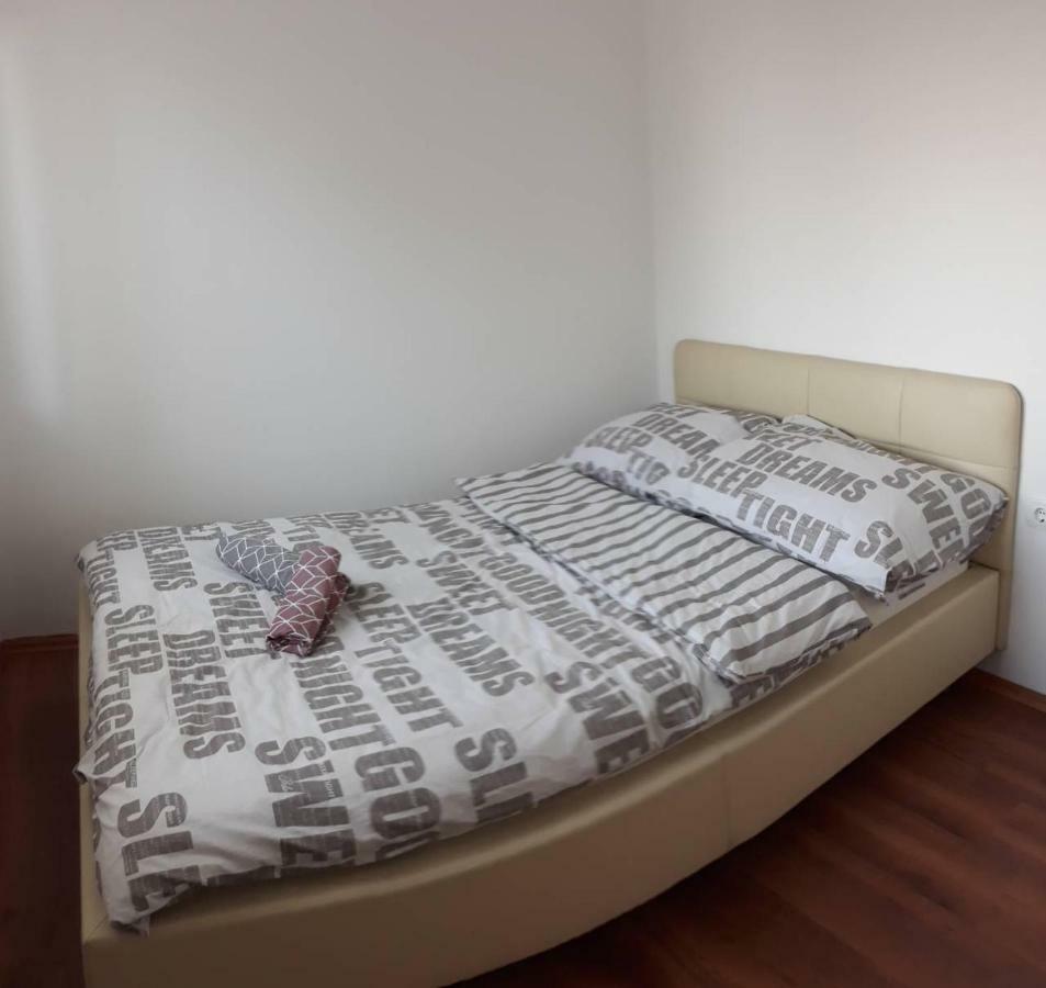 App Lana Apartment Crikvenica Bagian luar foto