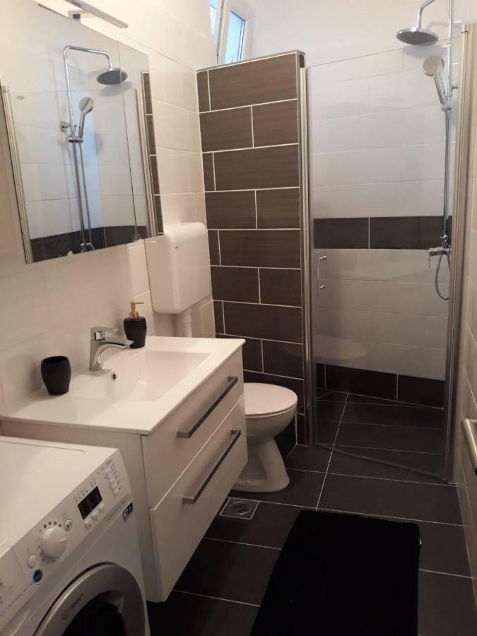 App Lana Apartment Crikvenica Bagian luar foto